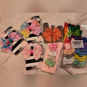 NWT!! Scunci Hair Accessories (Little Girls)